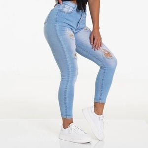 NWT NVGTN Ripped Jeans